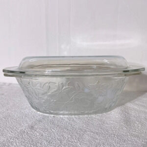 Vintage Fantasia By Princess House Textured Grapevine 6 qt Glass  Casserole Dish